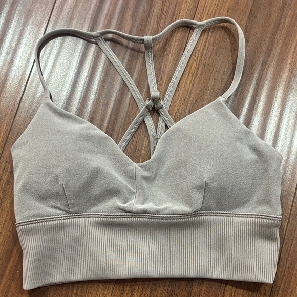 Alo Sports Bra - Picture 1 of 3